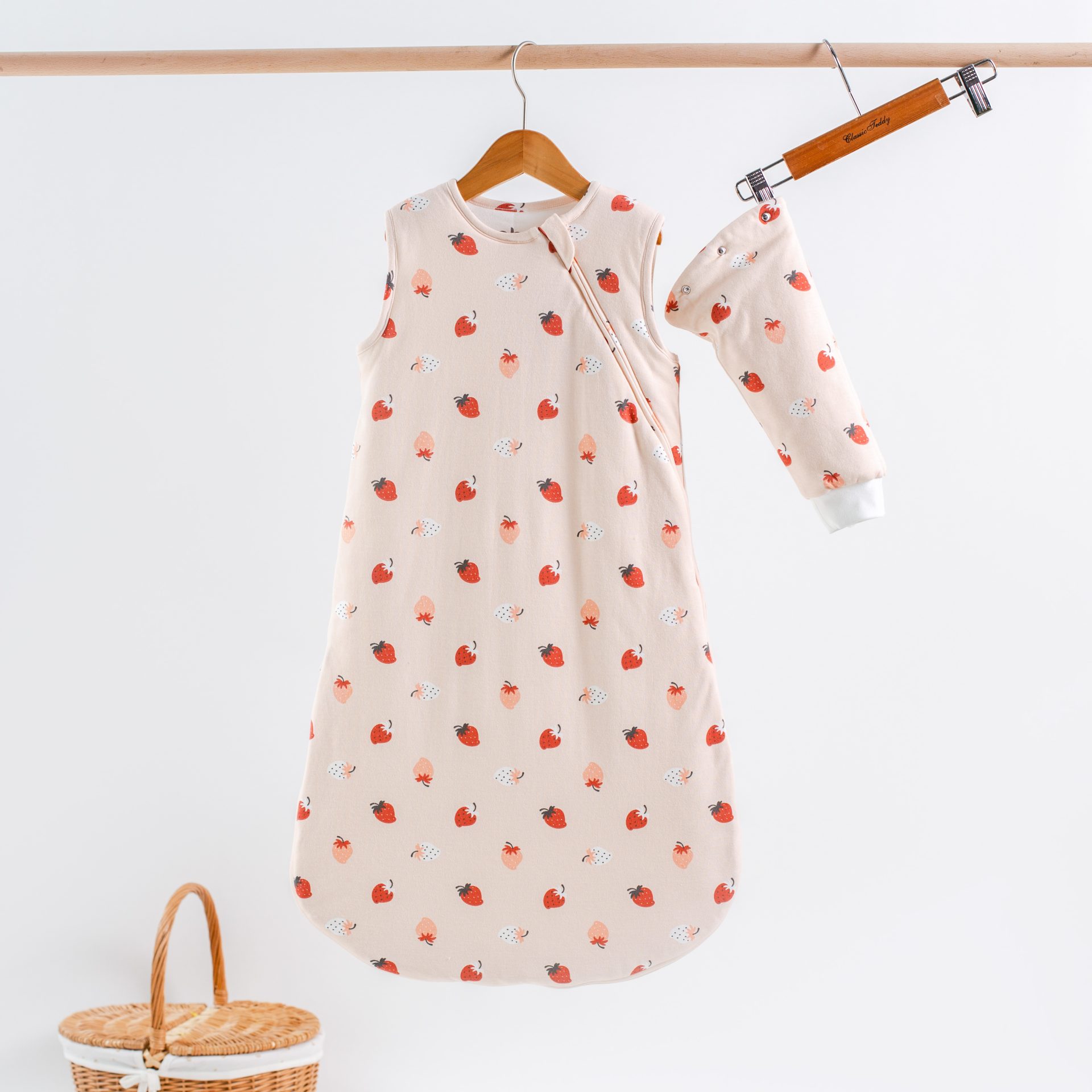 ABO Βρεφικός Υπνόσακος Με Αποσπώμενα Μανίκια Bag Me Strawberry (2.5 Tog)