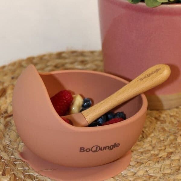 BO JUNGLE Μπωλ Φαγητού Σιλικόνης Mε Βεντούζα & Κουταλάκι Teracotta (4+ μηνών)