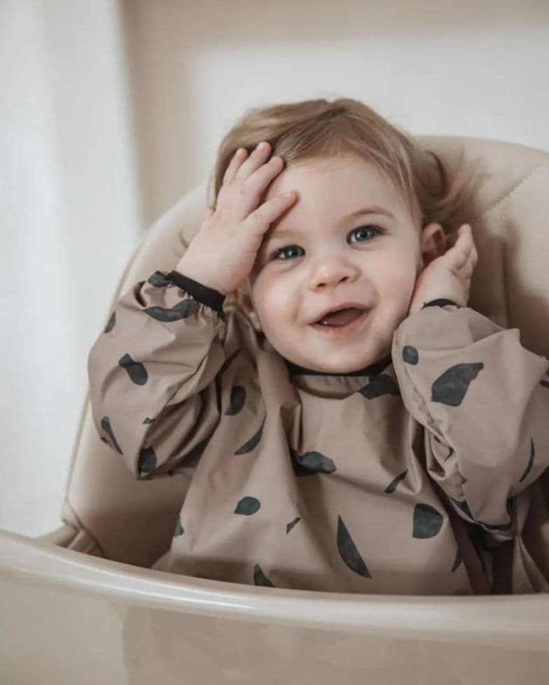 MINENE Μακρυμάνικη Αδιάβροχη Σαλιάρα Με Τσέπη Antique Pink (6+ μηνών)