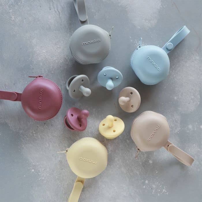 MINIKOIOI Θήκη Για Πιπίλες Από Σιλικόνη Με Κλείσιμο Φερμουάρ Bubble Beige