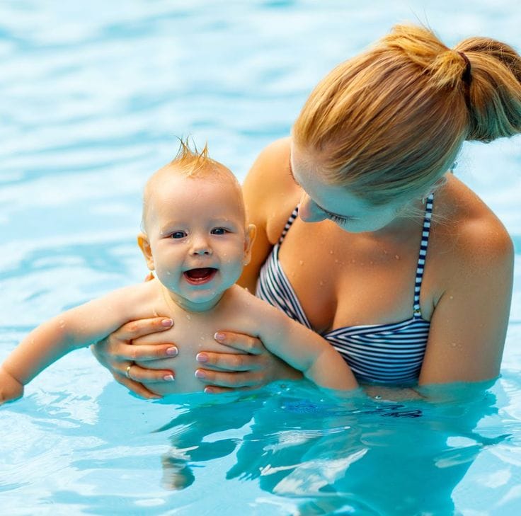 Baby Swimming: Όλα Τα Οφέλη & Η Κατάλληλη Προετοιμασία!