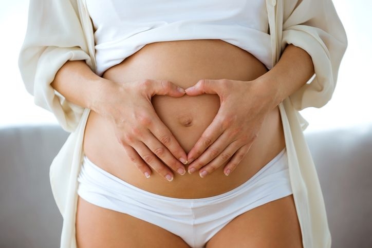 Λίστα Εγκύου: 30+ Απαραίτητα Προϊόντα Για Το Μαιευτήριο